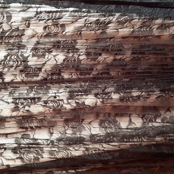 Dress - Picture 3 of 8